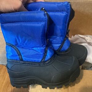 Toddler kids snow boots size 9 thermolite